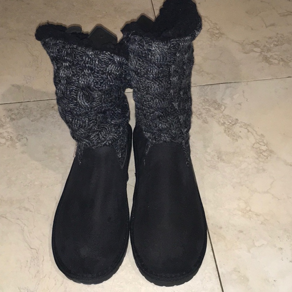 Ladies sweater booties